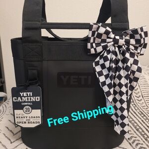 YETI Black Camino 20